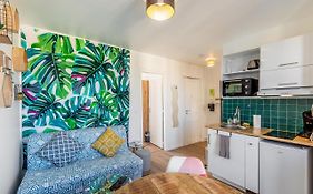 Guestready - Colourful And Spacious Apt In Drancy
